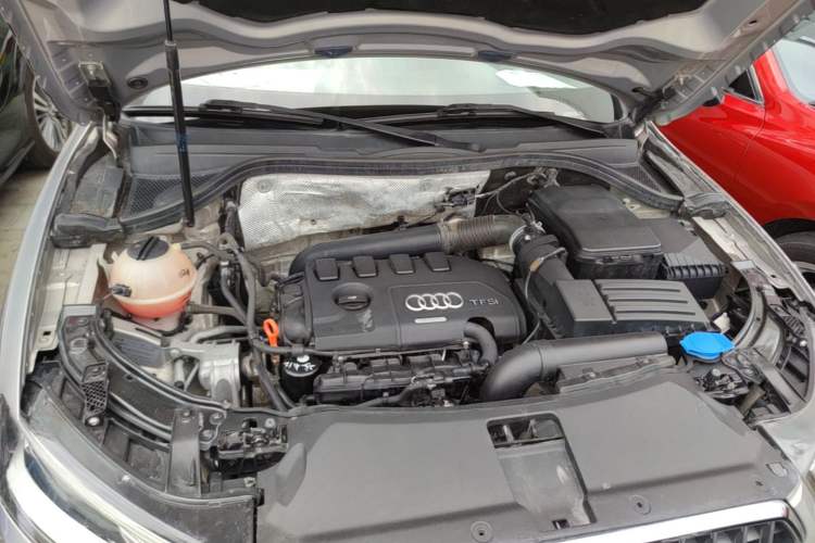 Used Audi Q3 2015 35 TFSI Ambition Edition Engine Bay
