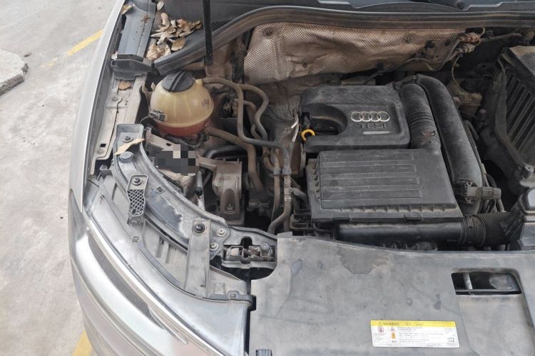 Used Audi Q3 2015 30 TFSI Comfort Model Engine Bay Right