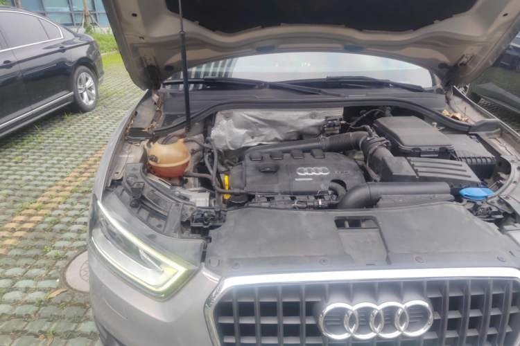 Used Audi Q3 2015 35 TFSI Millionth Anniversary Comfort Model Engine Bay Right