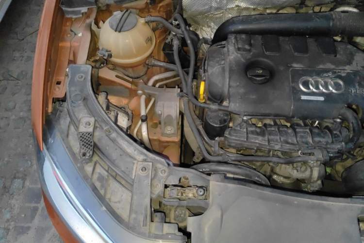 Used Audi Q3 2015 35 TFSI Millionth Anniversary Comfort Model Engine Bay Right