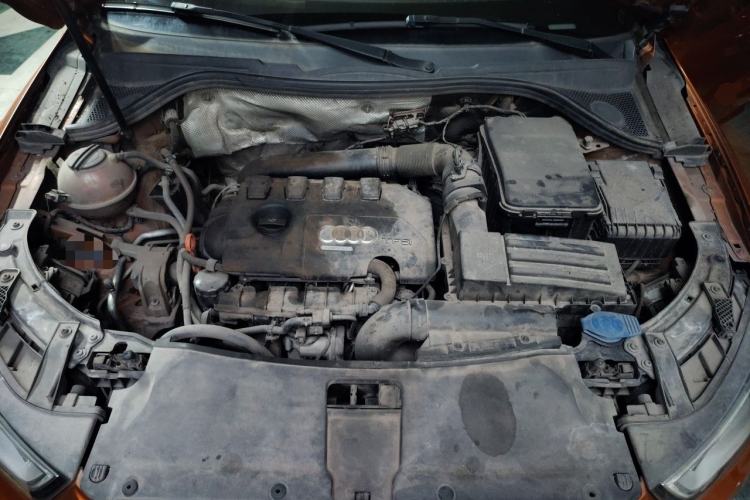 Used Audi Q3 2015 35 TFSI Comfort Model Engine Bay