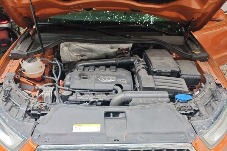 Used Audi Q3 2015 35 TFSI Comfort Model Engine Bay
