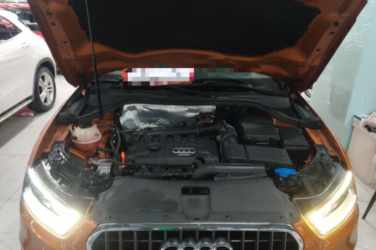 Used Audi Q3 2015 35 TFSI quattro Technology Edition Engine Bay