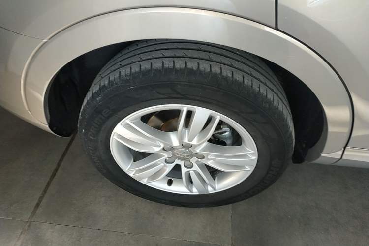 Used Audi Q3 2015 35 TFSI quattro Technology Edition Exterior 8