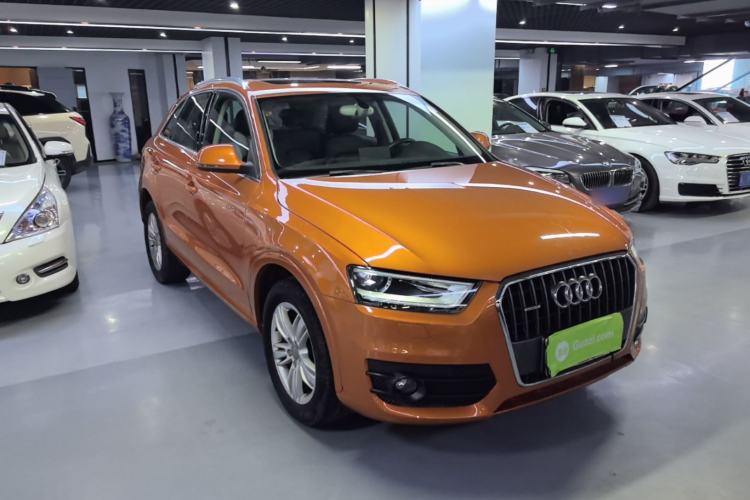 Used Audi Q3 2015 35 TFSI quattro Technology Edition Front Right 45 Deg