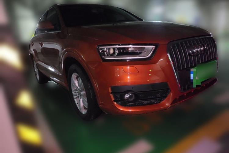 Used Audi Q3 2015 35 TFSI Comfort Model Front Right 45 Deg