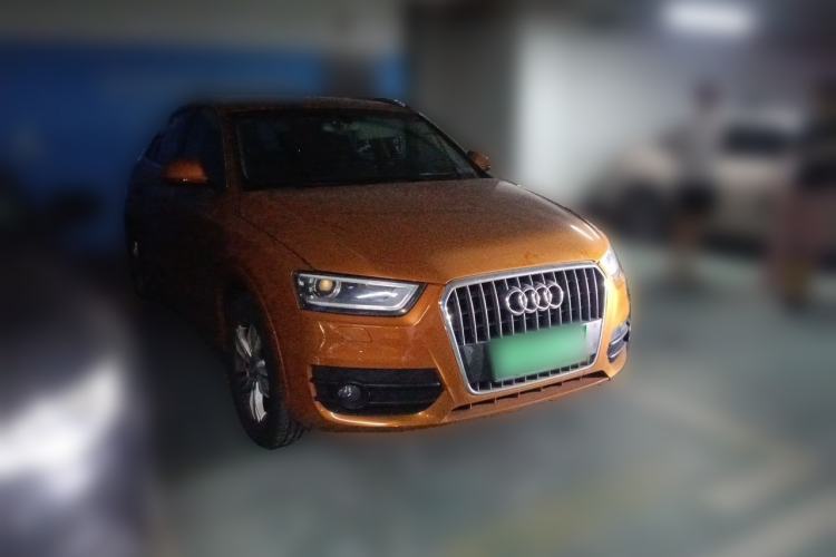 Used Audi Q3 2015 35 TFSI Comfort Model Front Right 45 Deg