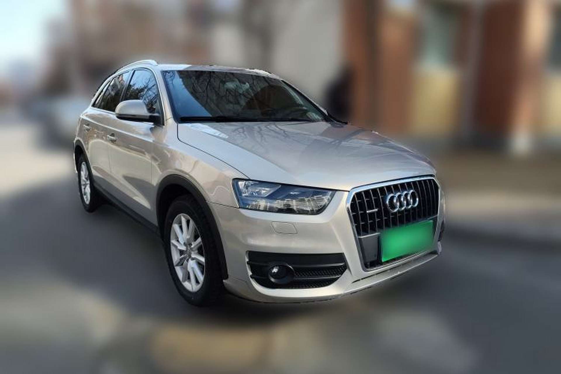Used Audi Q3 2015 30 TFSI Ambition Edition Front Right 45 Deg