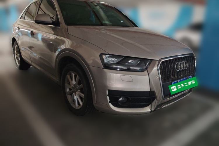 Used Audi Q3 2015 30 TFSI Ambition Edition Front Right 45 Deg