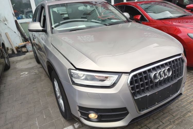 Used Audi Q3 2015 35 TFSI Ambition Edition Front Right 45 Deg
