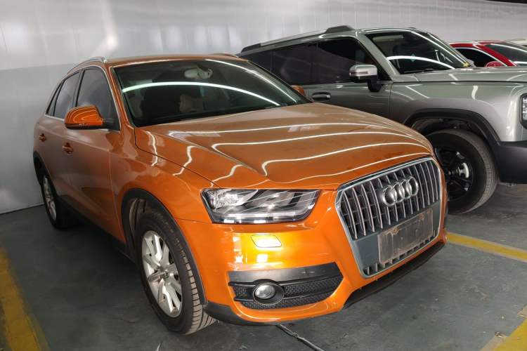 Used Audi Q3 2015 30 TFSI Ambition Edition Front Right 45 Deg