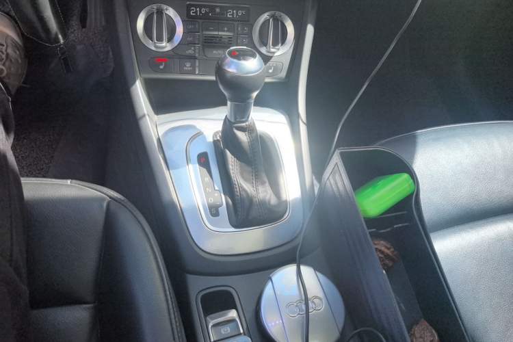Used Audi Q3 2015 35 TFSI quattro Luxury Edition Gear Lever