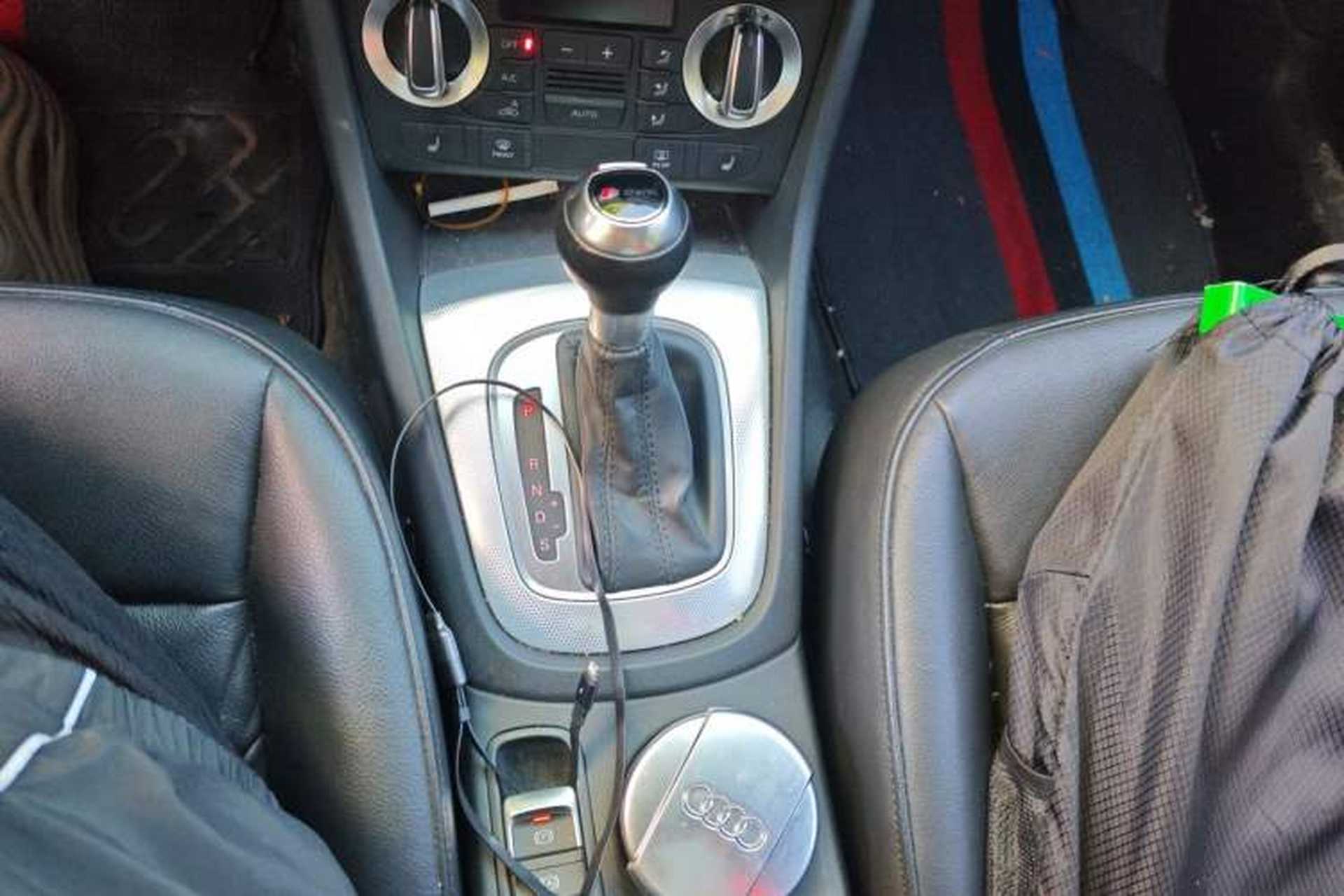 Used Audi Q3 2015 35 TFSI quattro Technology Edition Gear Lever