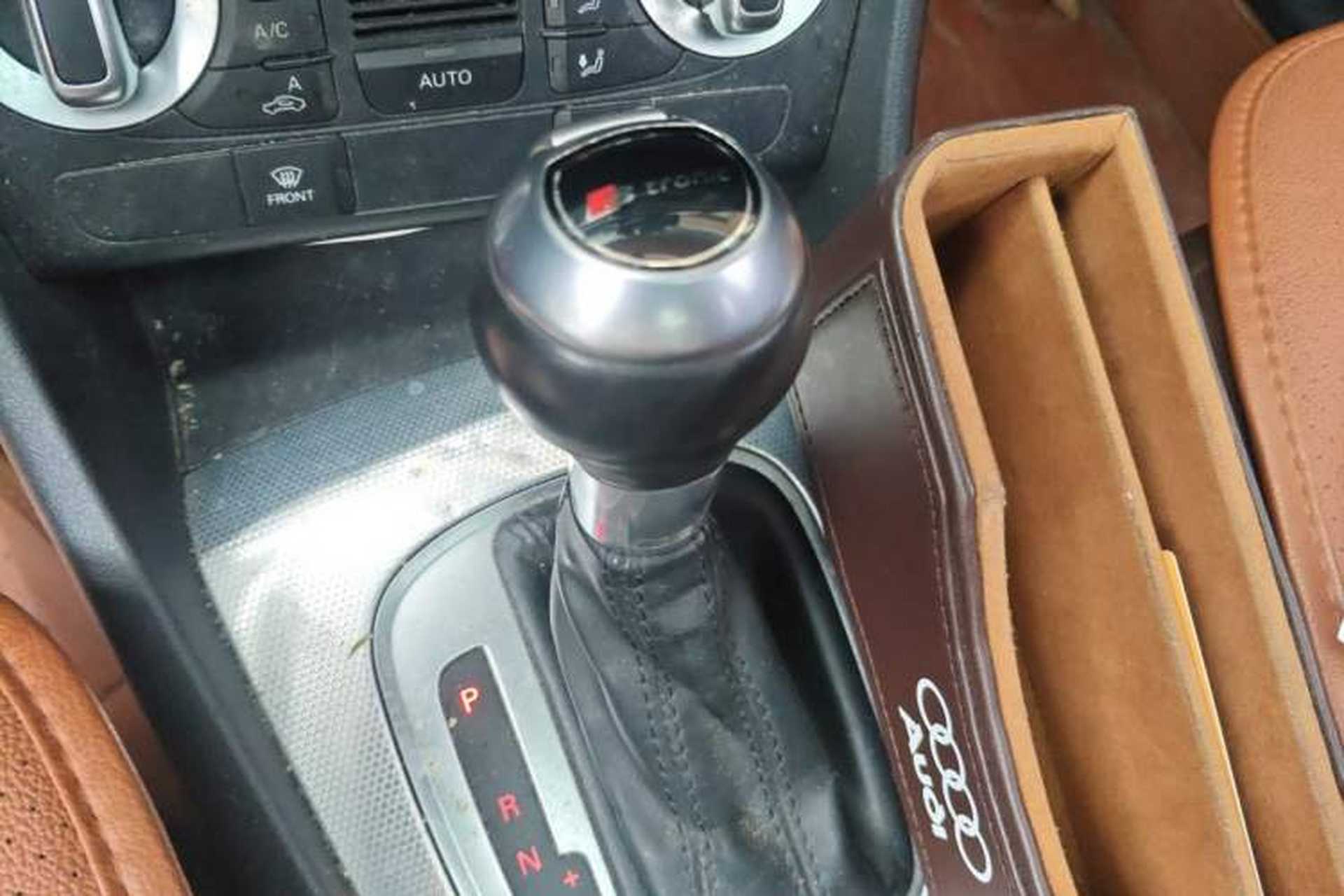 Used Audi Q3 2015 30 TFSI Comfort Model Gear Lever