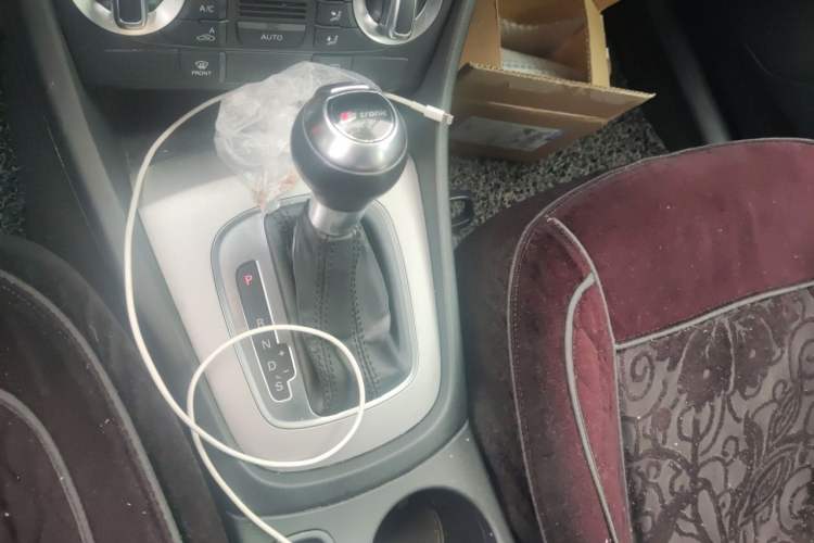 Used Audi Q3 2015 30 TFSI Ambition Edition Gear Lever