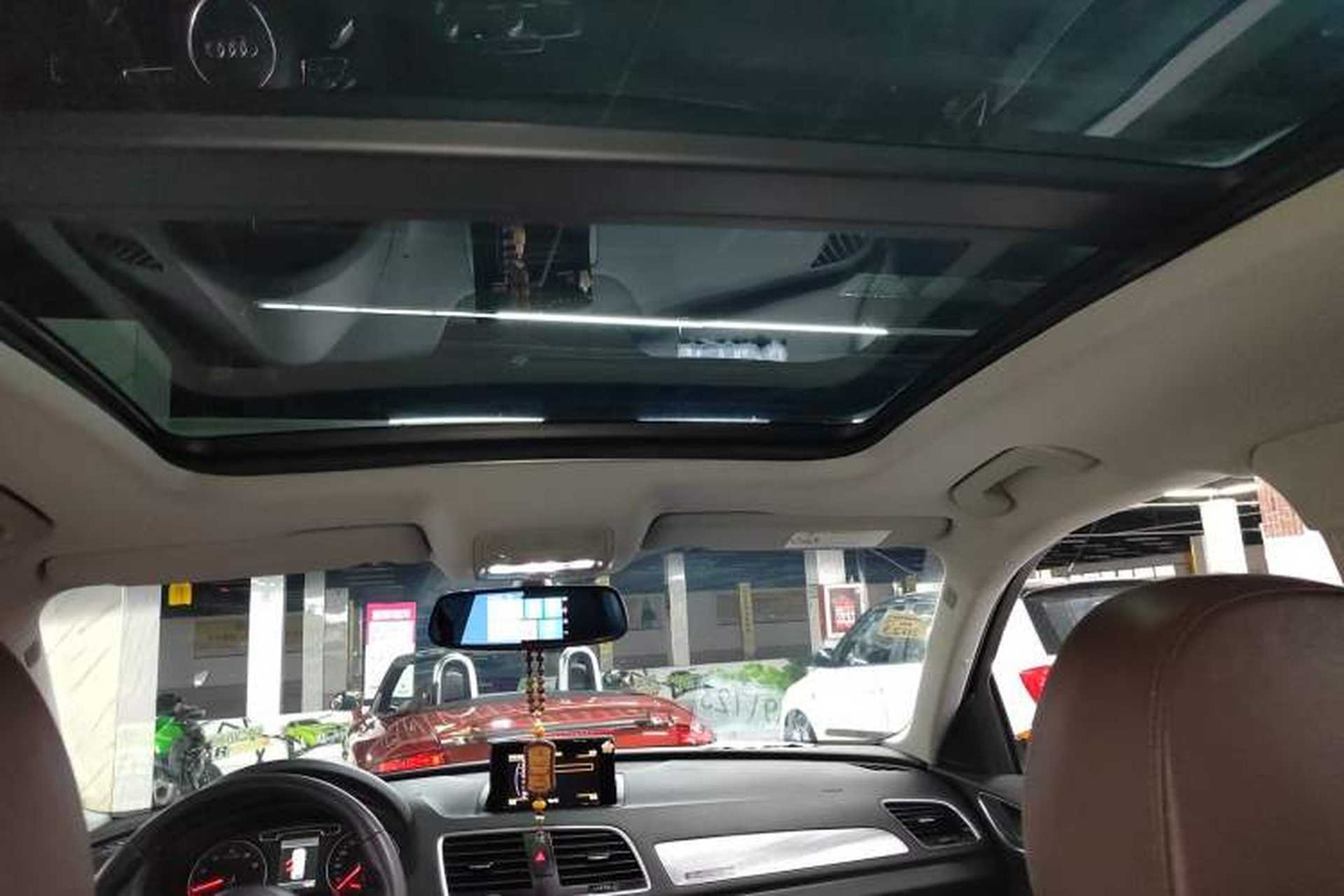 Used Audi Q3 2015 35 TFSI quattro Technology Edition Headliner