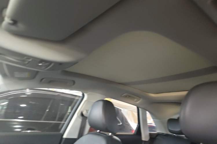 Used Audi Q3 2015 35 TFSI quattro Technology Edition Headliner
