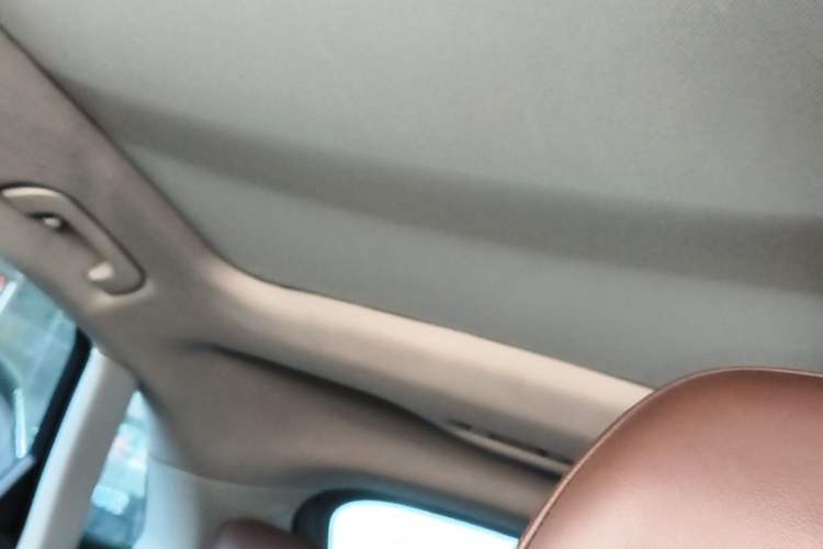 Used Audi Q3 2015 35 TFSI Ambition Edition Headliner