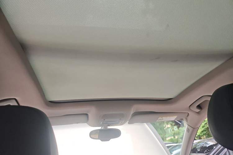 Used Audi Q3 2015 30 TFSI Comfort Model Headliner