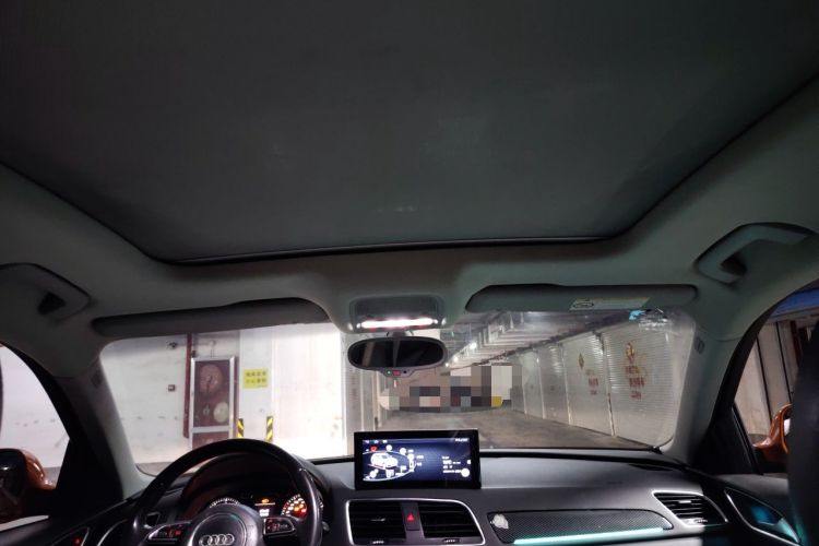 Used Audi Q3 2015 35 TFSI Comfort Model Headliner
