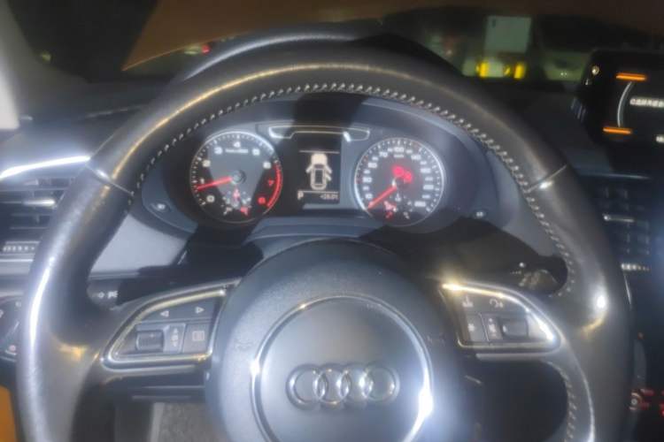 Used Audi Q3 2015 30 TFSI Comfort Model Instrument Cluster
