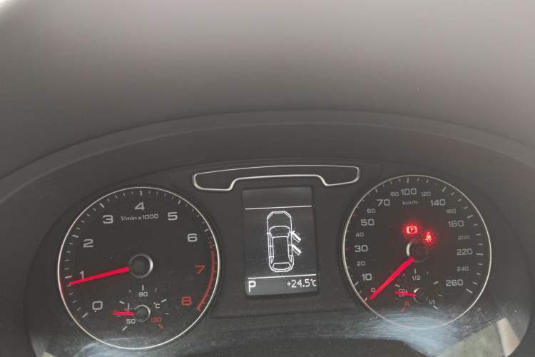 Used Audi Q3 2015 35 TFSI Comfort Model Instrument Cluster