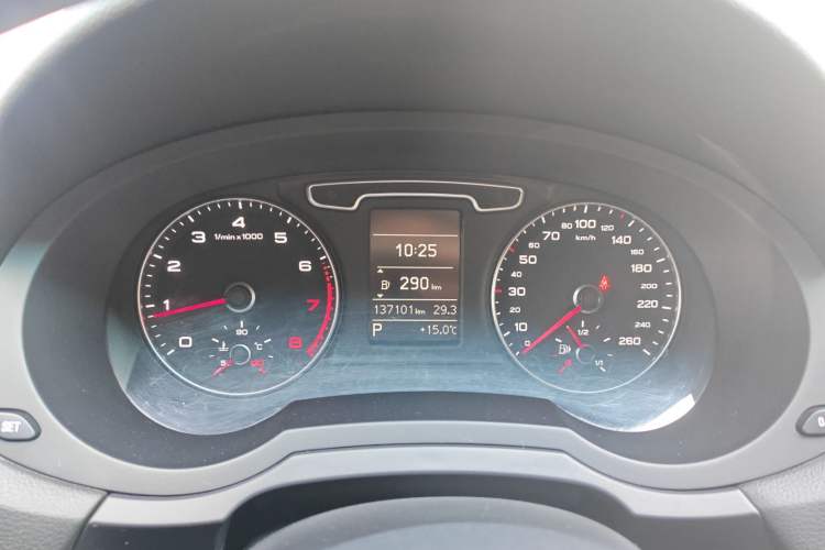 Used Audi Q3 2015 30 TFSI Comfort Model Instrument Cluster