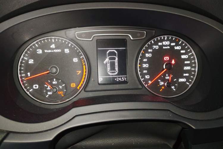 Used Audi Q3 2015 30 TFSI Ambition Edition Instrument Cluster