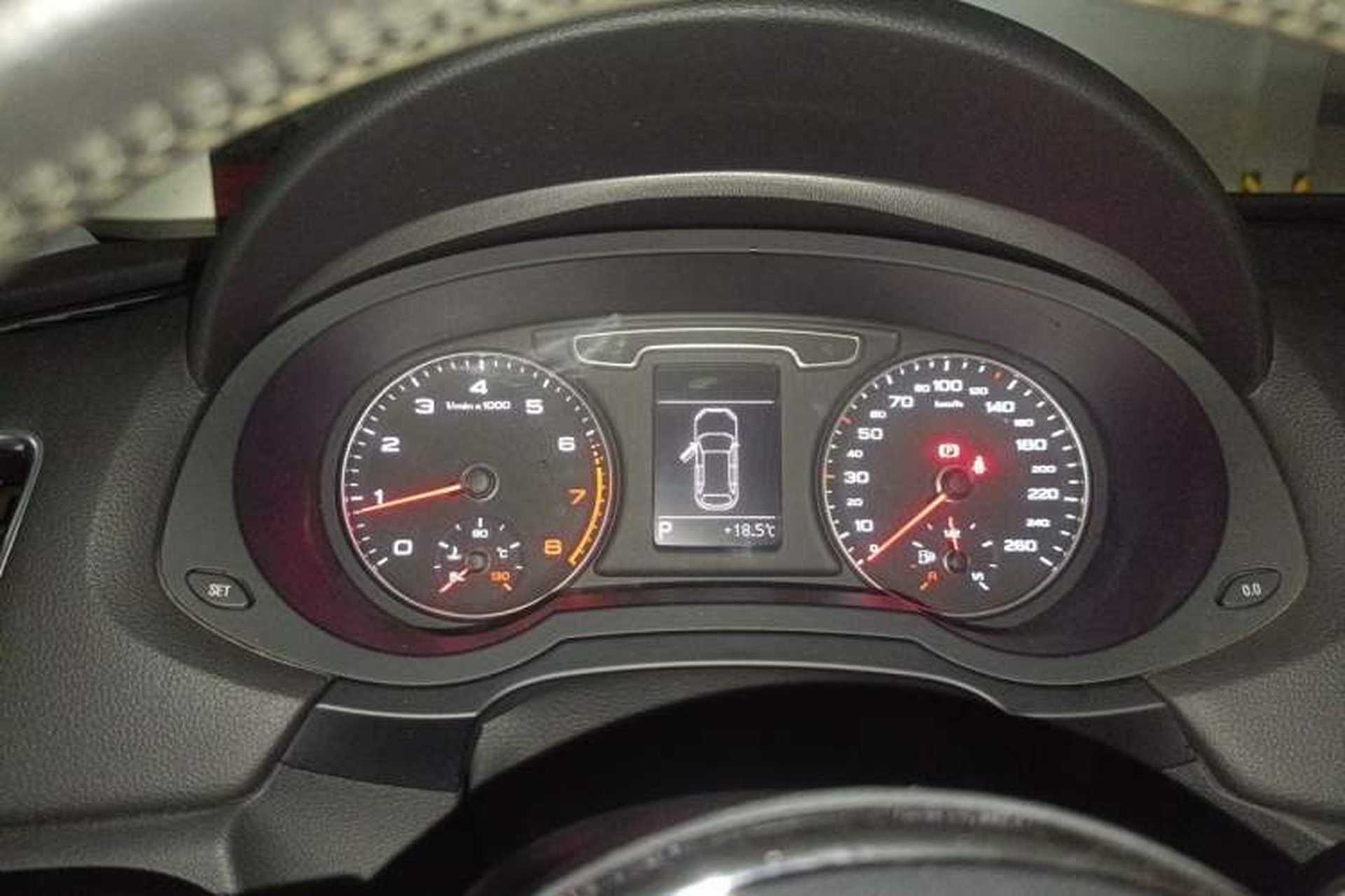 Used Audi Q3 2015 35 TFSI Comfort Model Instrument Cluster