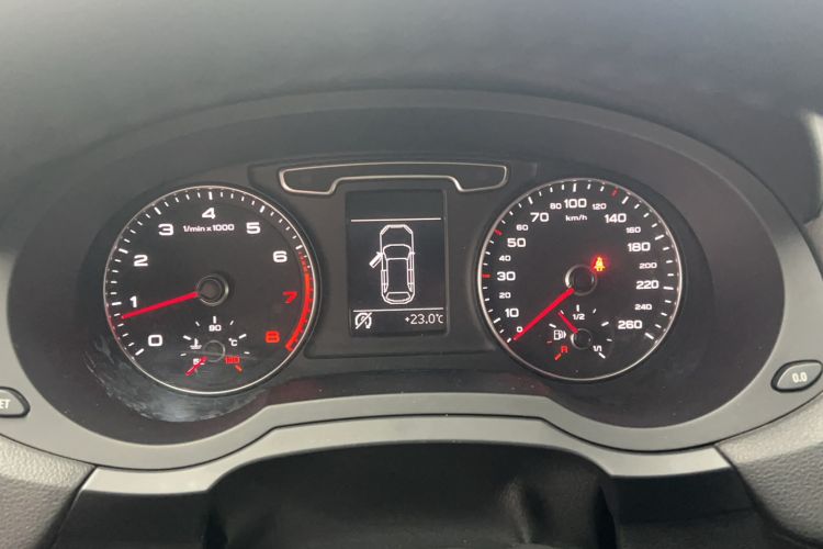 Used Audi Q3 2015 30 TFSI Ambition Edition Instrument Cluster