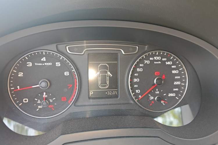 Used Audi Q3 2015 30 TFSI Comfort Model Instrument Cluster