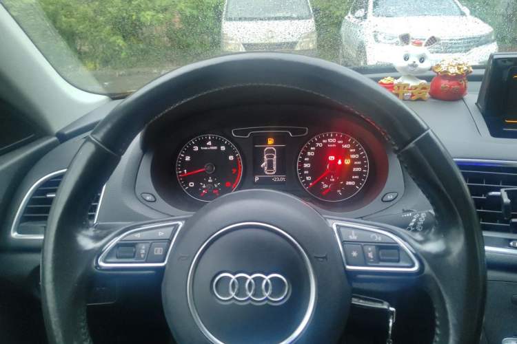 Used Audi Q3 2015 35 TFSI Ambition Edition Instrument Cluster