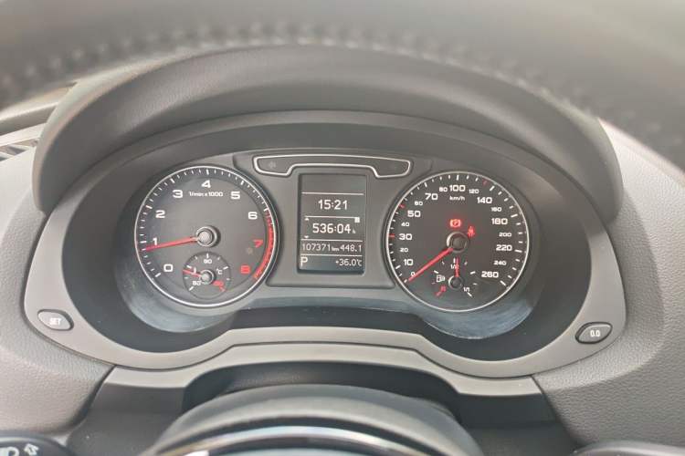 Used Audi Q3 2015 30 TFSI Comfort Model Instrument Cluster