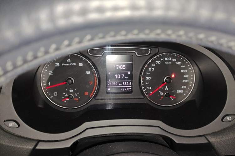 Used Audi Q3 2015 35 TFSI Comfort Model Instrument Cluster