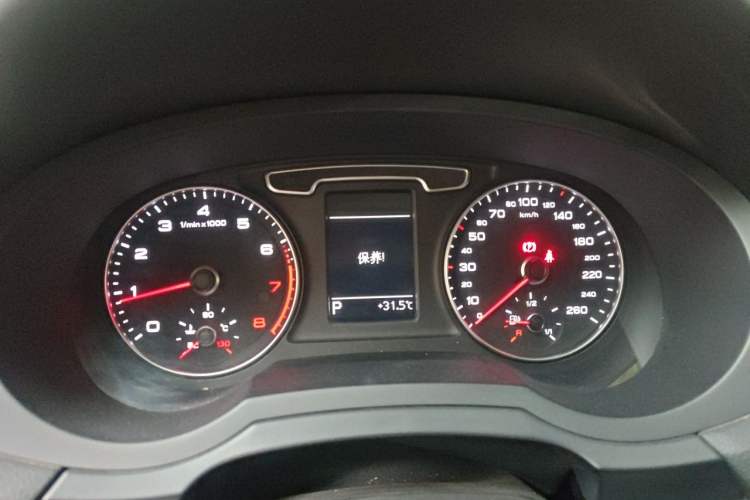 Used Audi Q3 2015 30 TFSI Comfort Model Instrument Cluster