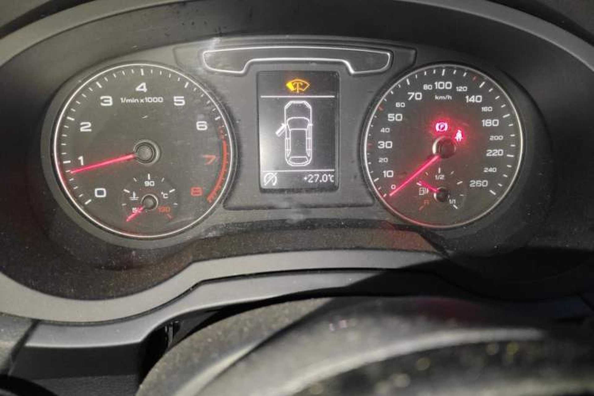Used Audi Q3 2015 35 TFSI Millionth Anniversary Comfort Model Instrument Cluster