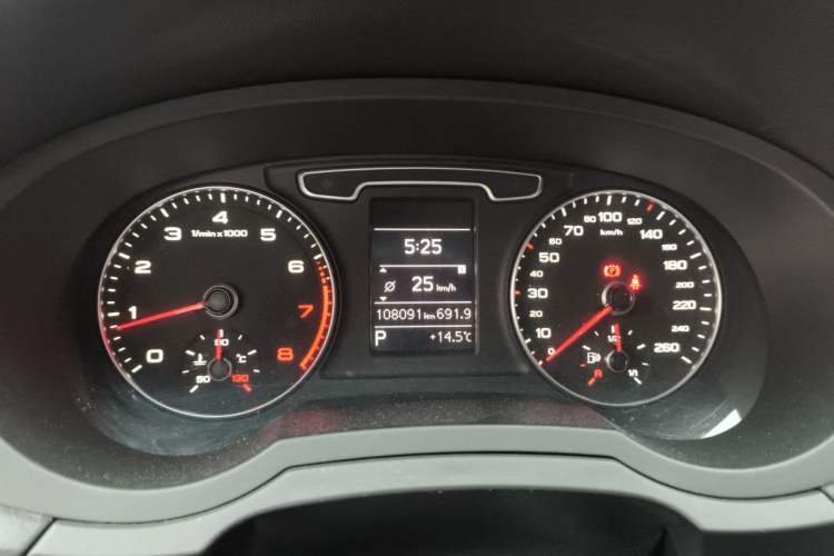 Used Audi Q3 2015 35 TFSI Ambition Edition Instrument Cluster