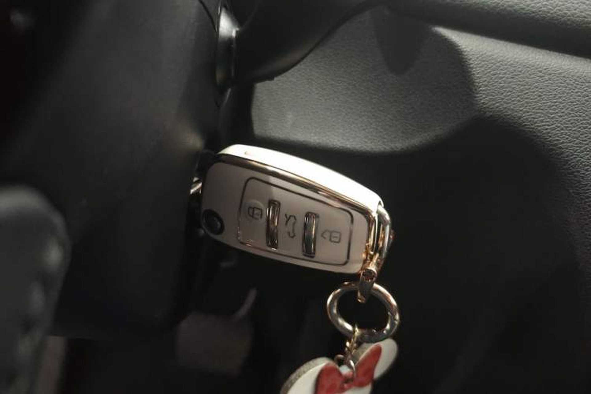 Used Audi Q3 2015 35 TFSI Comfort Model Interior 1