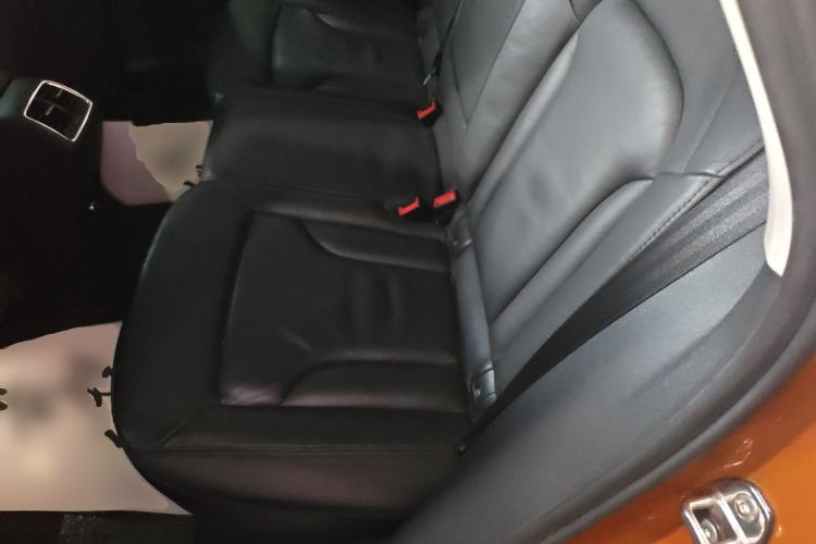 Used Audi Q3 2015 35 TFSI quattro Technology Edition Interior 4