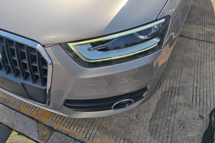 Used Audi Q3 2015 30 TFSI Comfort Model Left Front Headlight