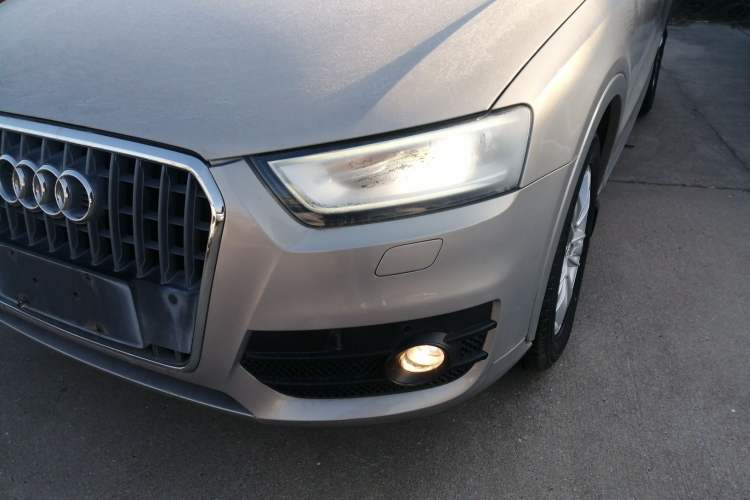 Used Audi Q3 2015 35 TFSI Millionth Anniversary Comfort Model Left Front Headlight