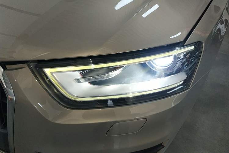 Used Audi Q3 2015 35 TFSI quattro Technology Edition Left Front Headlight