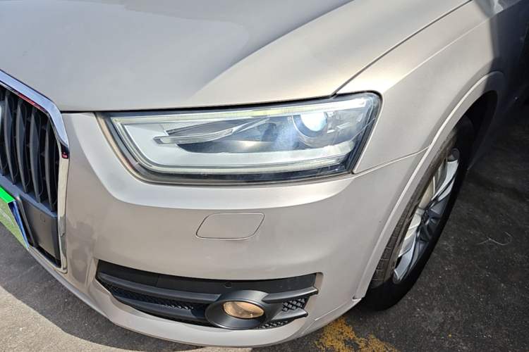Used Audi Q3 2015 35 TFSI quattro Technology Edition Left Front Headlight