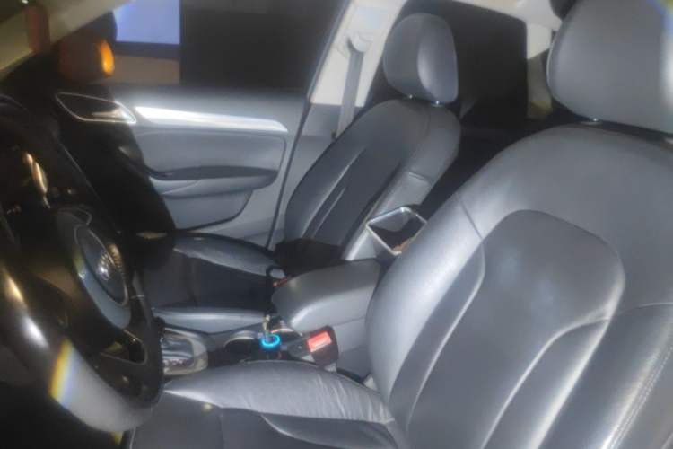 Used Audi Q3 2015 30 TFSI Comfort Model Left Front Seat