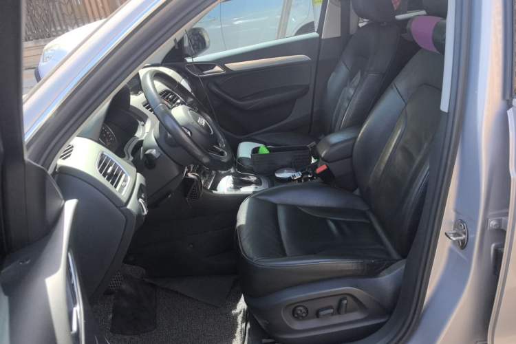 Used Audi Q3 2015 35 TFSI quattro Luxury Edition Left Front Seat