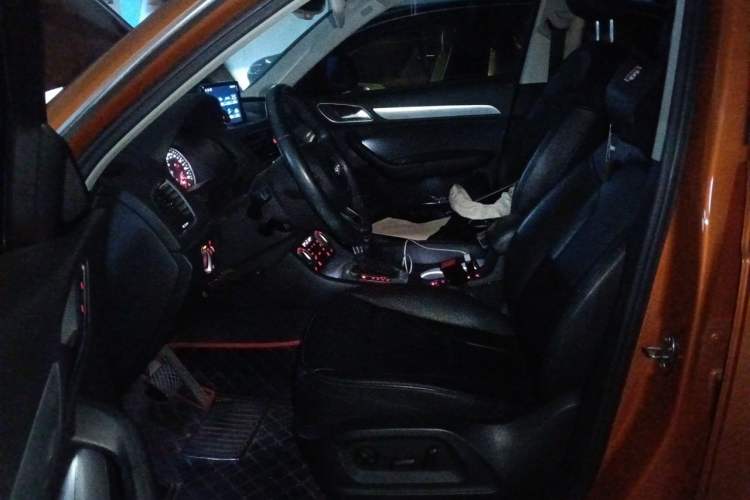 Used Audi Q3 2015 35 TFSI Comfort Model Left Front Seat