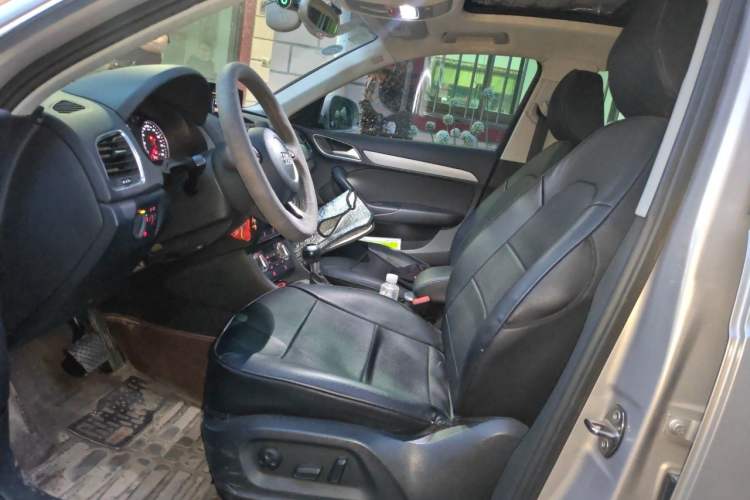 Used Audi Q3 2015 30 TFSI Ambition Edition Left Front Seat
