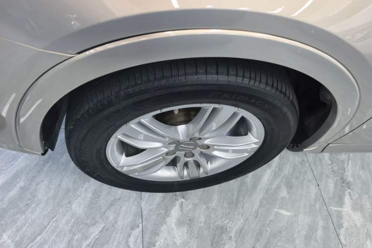 Used Audi Q3 2015 35 TFSI quattro Technology Edition Left Front Wheel Hub