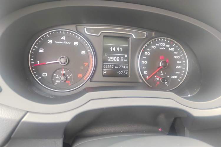 Used Audi Q3 2015 35 TFSI Millionth Anniversary Comfort Model Odometer Close Up