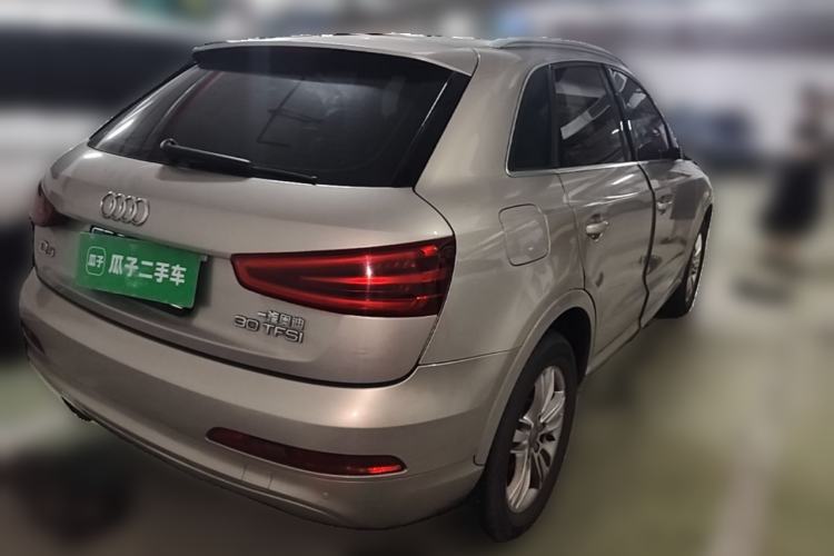 Used Audi Q3 2015 30 TFSI Comfort Model Rear Right 45 Deg
